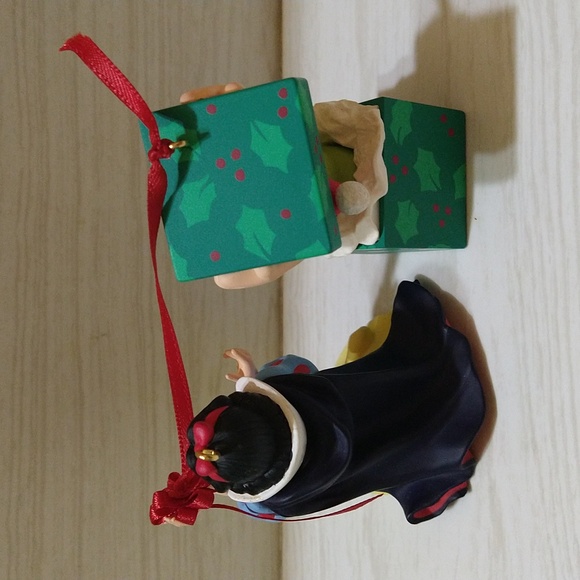 Vintage 1997 "60 Years of Enchantment" Snow White & Dopey Christmas Ornament - Picture 2 of 4